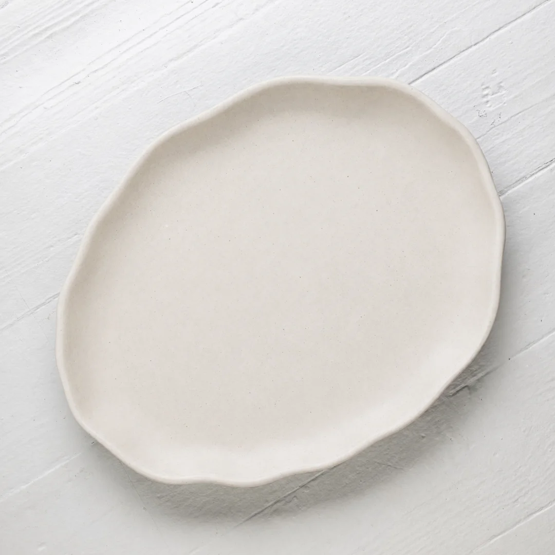 Flutter oval platter large – Milk