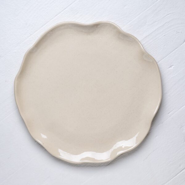 Flutter Off White Dinner Plate