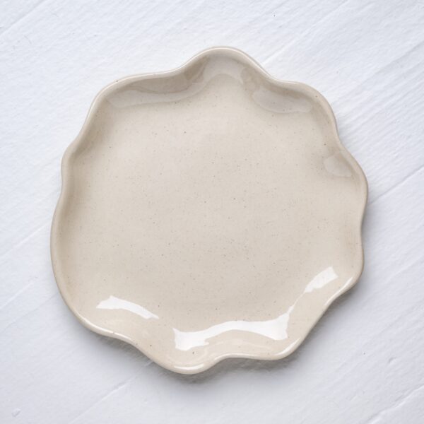 Flutter side plate off white