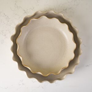 Acacia sml fluted edge toasted cream with caramel